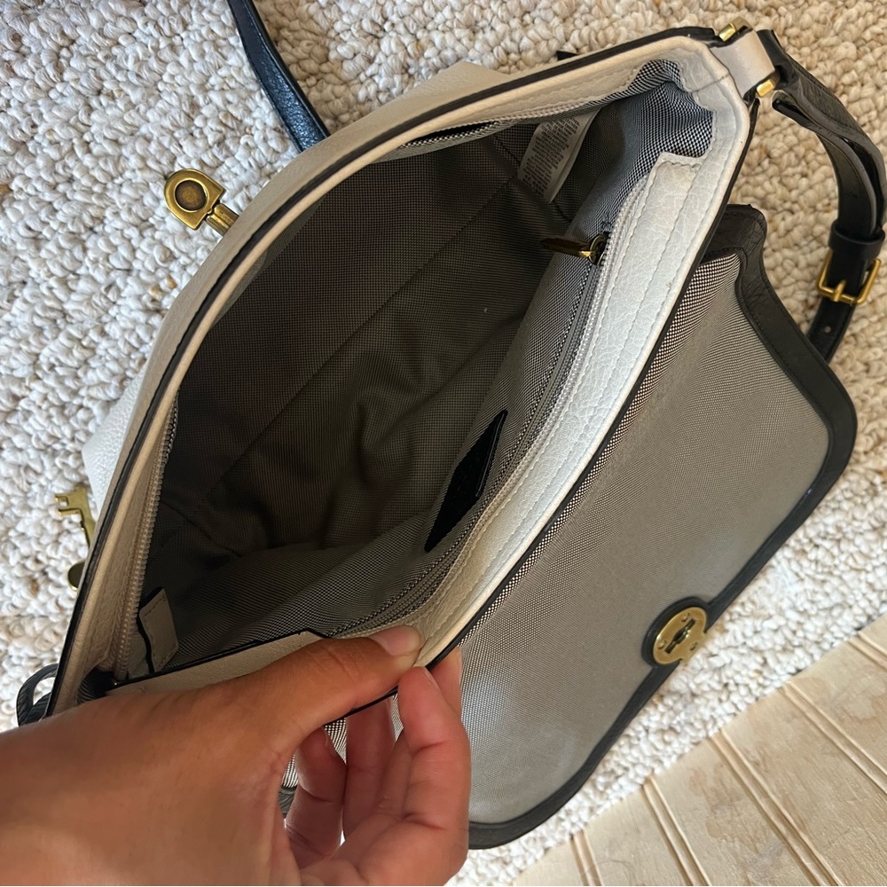 Fossil Classic Crossbody Snake Python And Tan - image 7